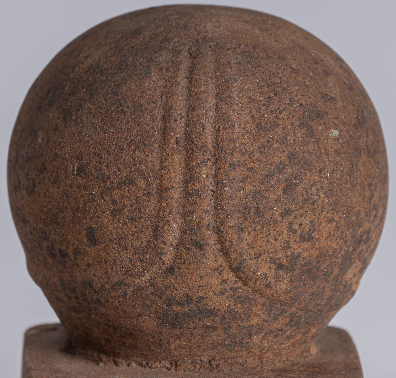 Antiguo JMER Style Stone Lakshmi Mukhalinga Linga / Lingnum - 10 cm / 4 "