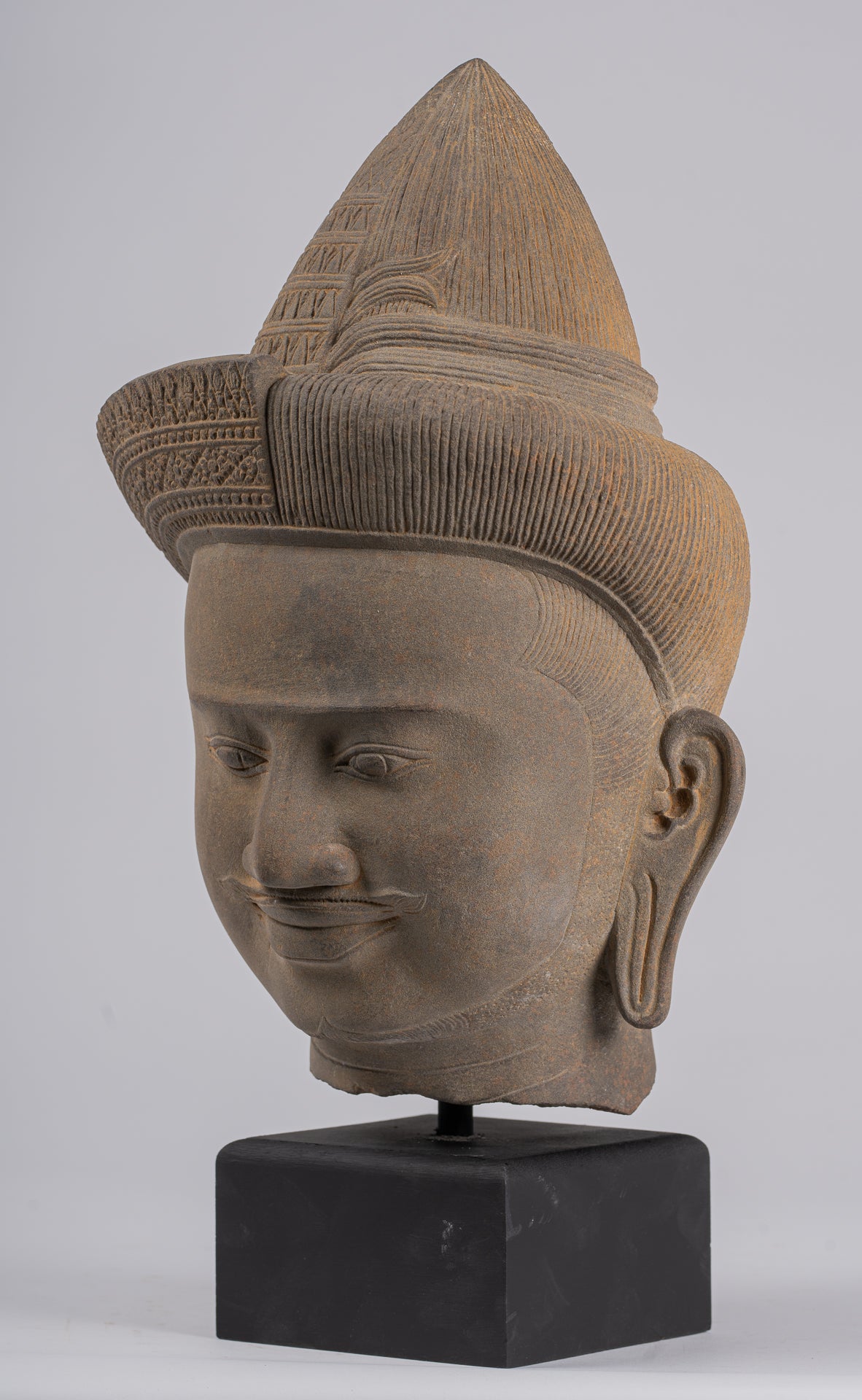 Vishnu Statue - Antique Baphuon Style Stone Mounted Khmer Vishnu Head - 43cm / 17"