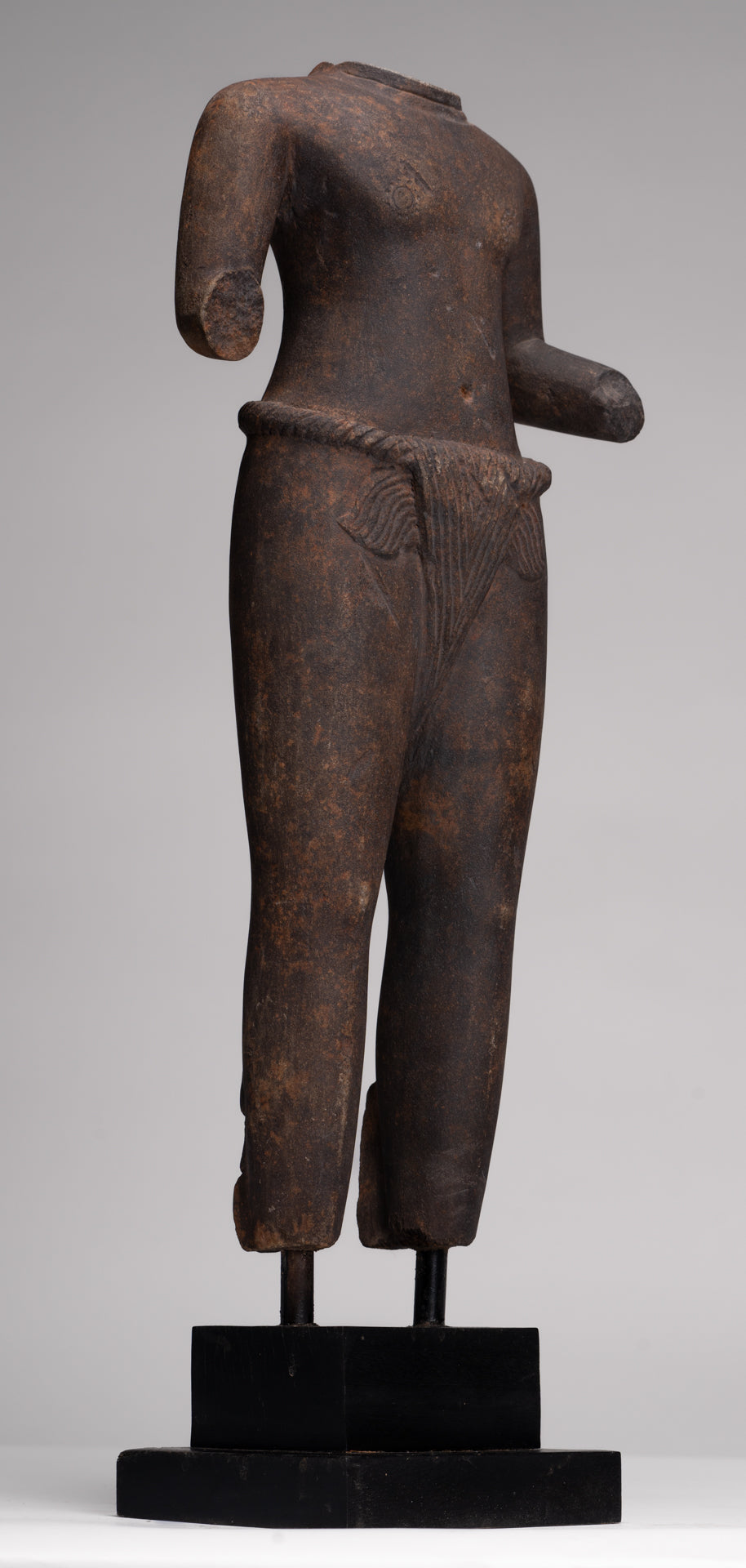 Male Statue - Antique Stone 8th Century Phnom Da Style Male Deity Torso (probably Vishnu) - 54cm / 22"