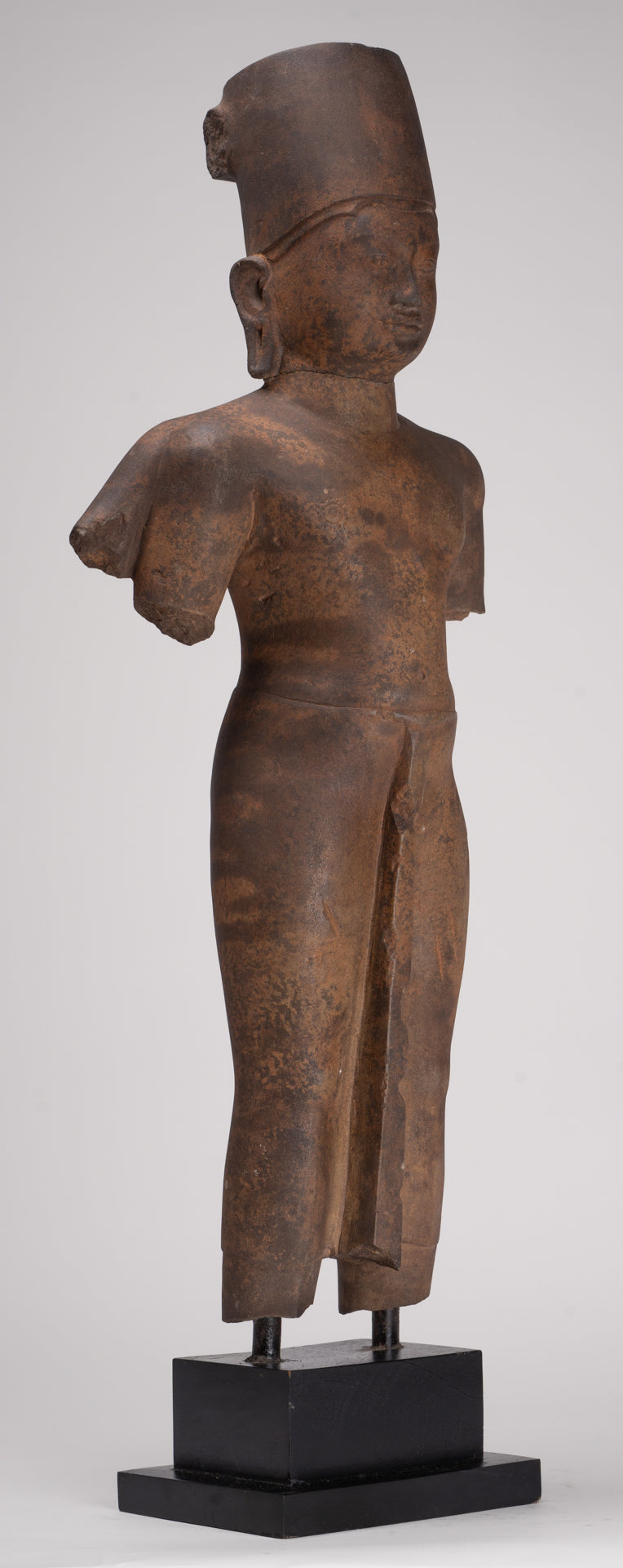 Vishnu Sculpture - Antique Phnom Da Style Mounted Sandstone Vishnu Statue - 73cm/29"