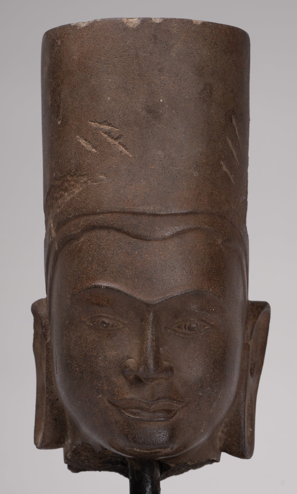 Vishnu Statue - Antique Phnom Da Style Stone Mounted Vishnu Head - 33cm/13"