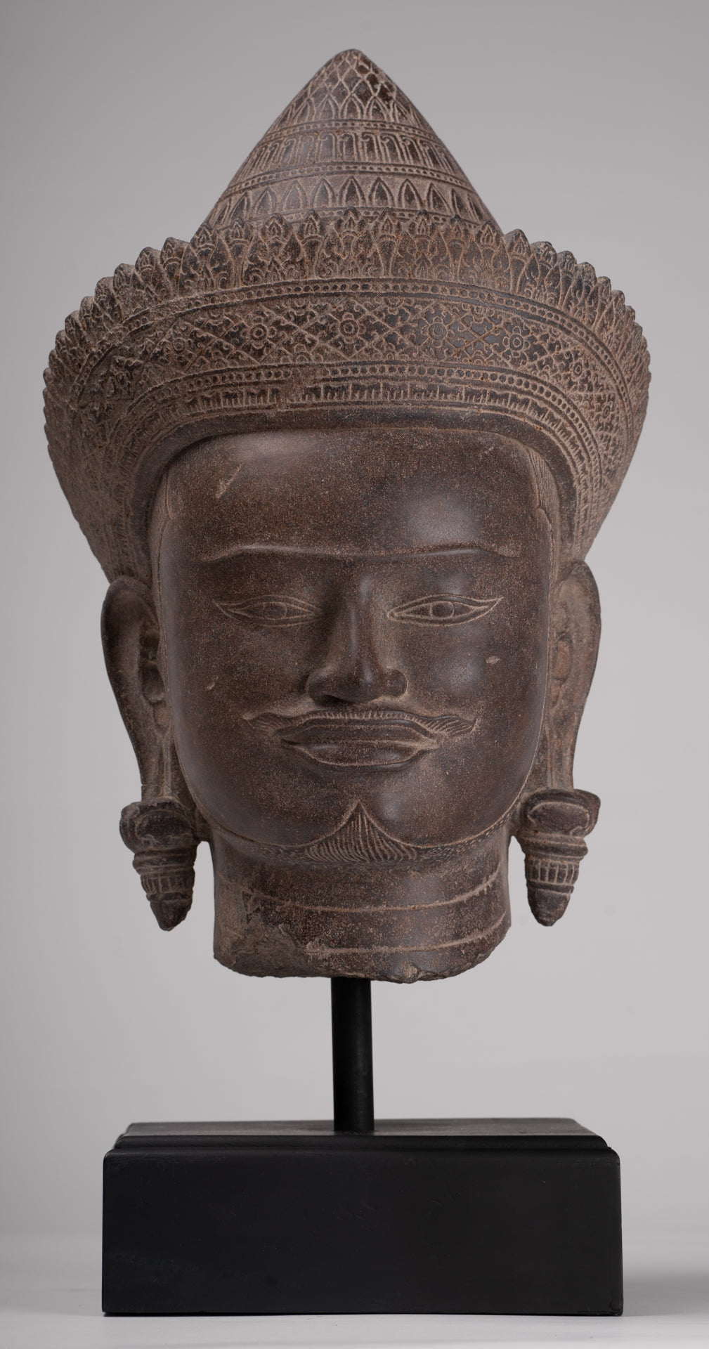 Vishnu Statue - Antique Banteay Srei Style Stone Mounted Khmer Vishnu Head - 51cm / 20"
