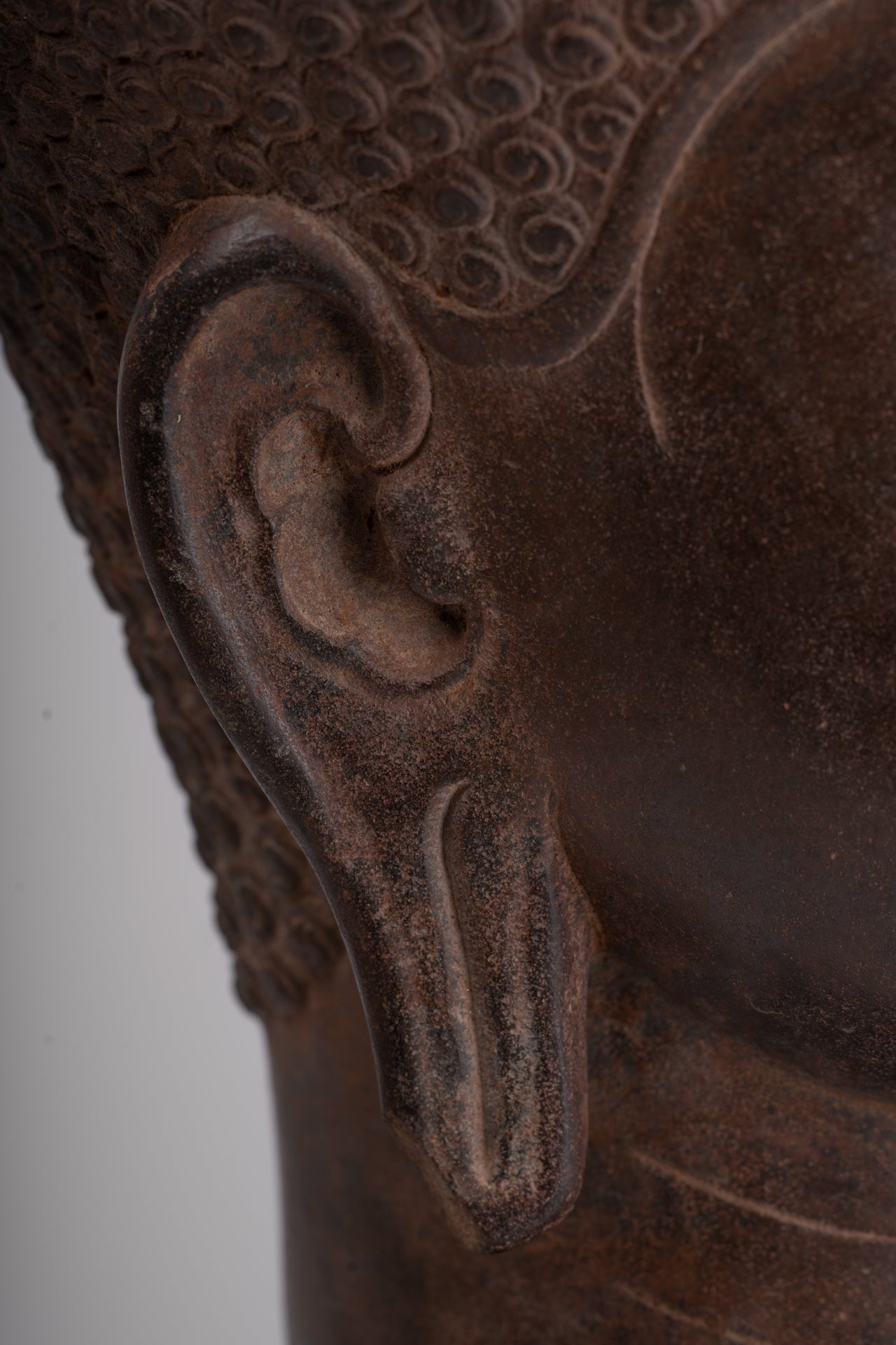 Buddha Statue - Antique Pre-Angkor Style Mounted Stone Khmer Buddha Head - 55cm/22" Tall