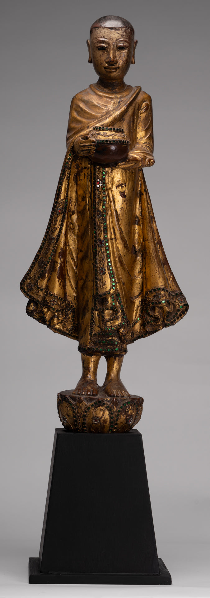 Antike birmanische Stehmandalay Mönch Statue - 90 cm/36 "