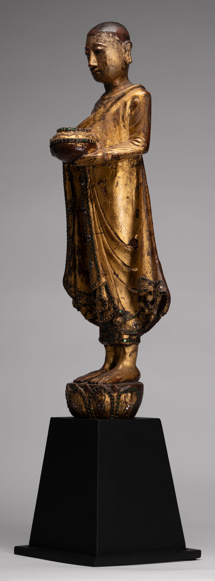 Antike birmanische Stehmandalay Mönch Statue - 90 cm/36 "