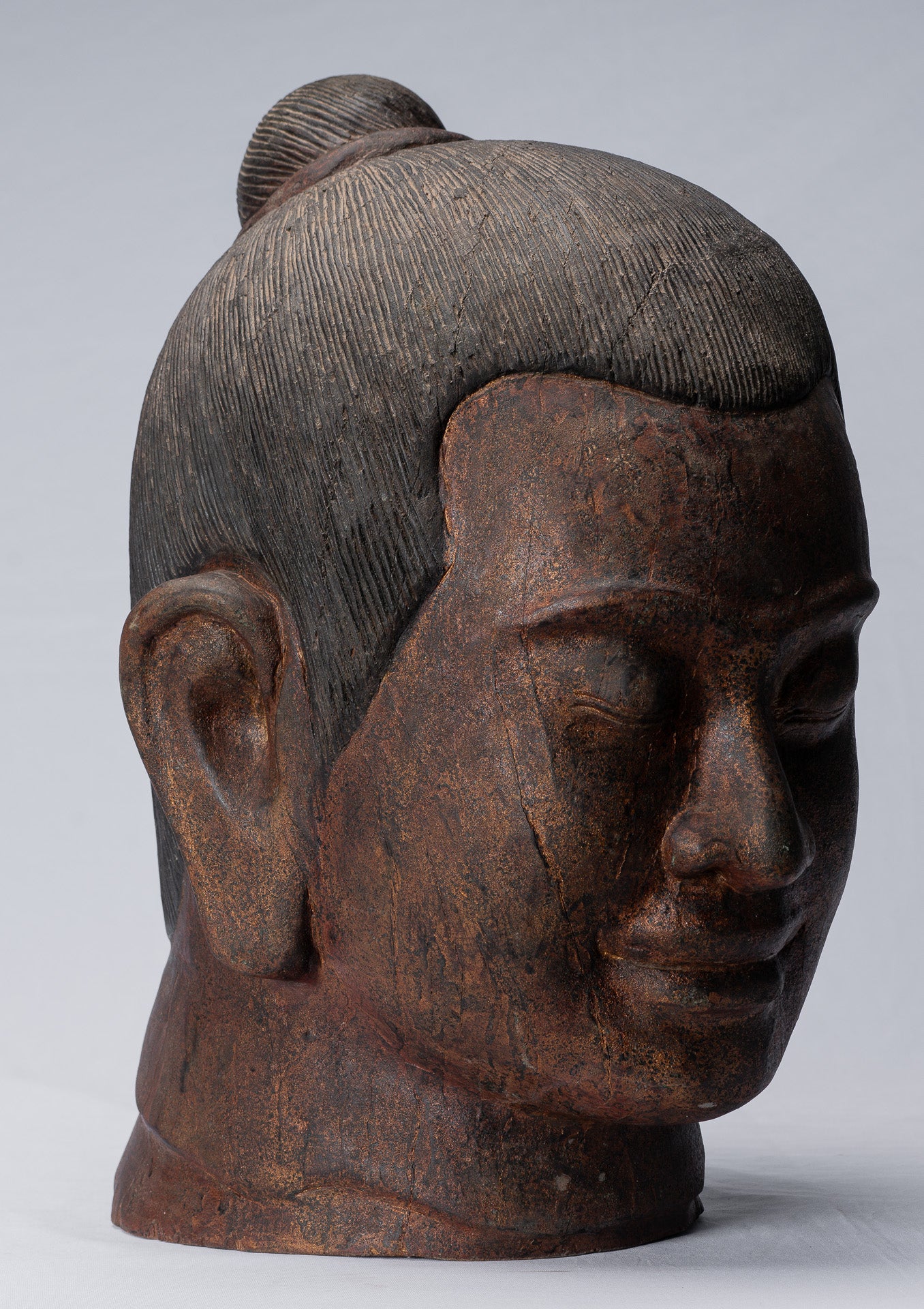 Jayavarman-Statue – antike Holzstatue im Khmer-Stil Jayavarman VII. Kopfstatue – 42 cm/17 Zoll