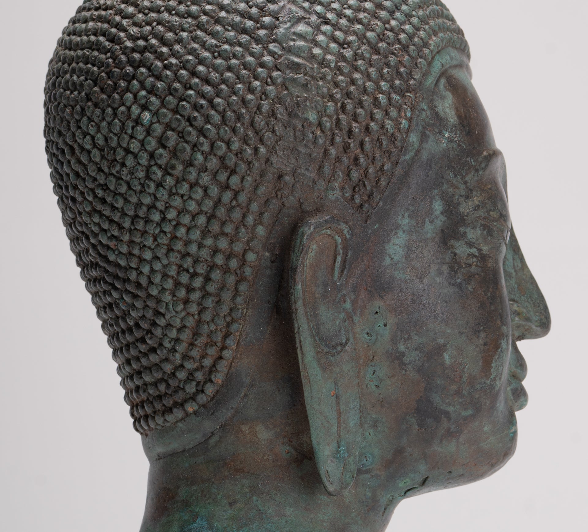 Buddha Head - Antique Thai Style Sukhothai Mounted Bronze Buddha Head - 39cm/16"