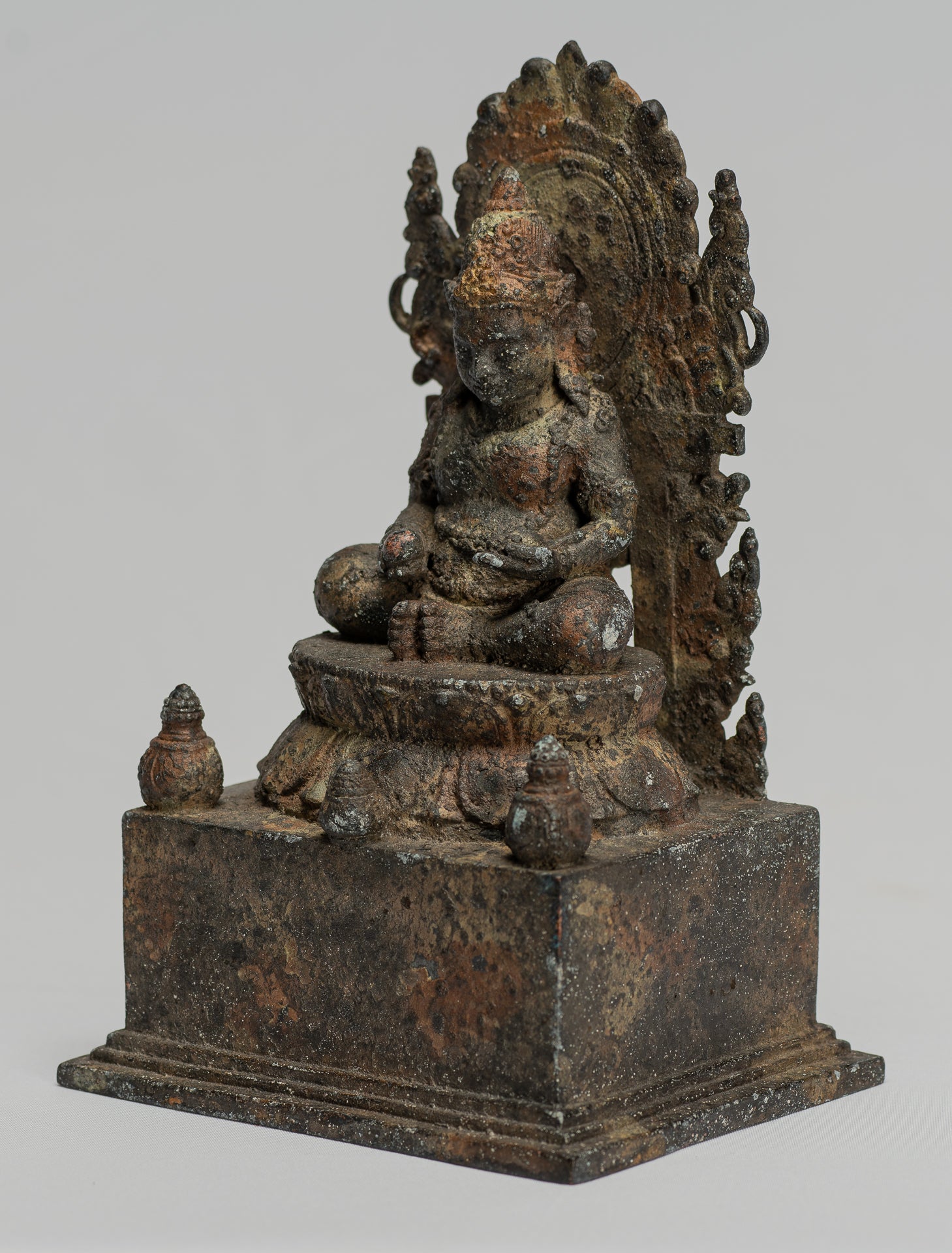 Statua di Jambhala - Antique Java Majapahit Style Seduto statua di Jambhala God of Wealth - 23cm/9 "