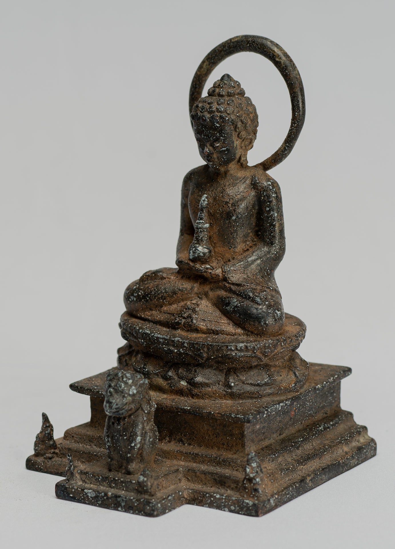 Statue de Bouddha - Statue de Bouddha Amitabha javanais assis en bronze de style indonésien antique - 15 cm/6"