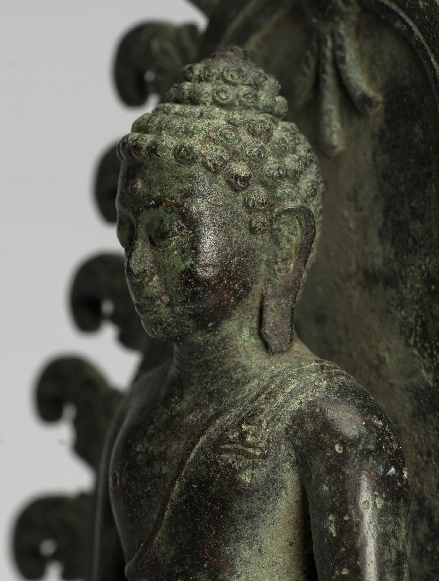 Estatua de Buda - Estilo indonesio antiguo de bronce sentado Javanés Buda - 25 cm/10 "