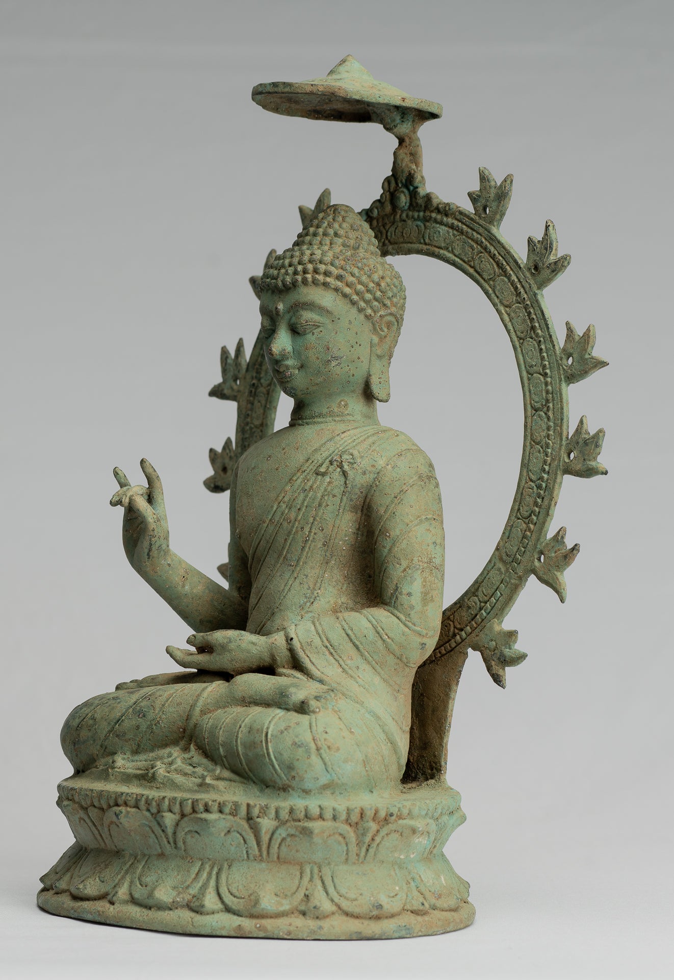 Estatua de Buda - Estilo indonesio antiguo de bronce sentado Javanese Buda - 32 cm/13 "