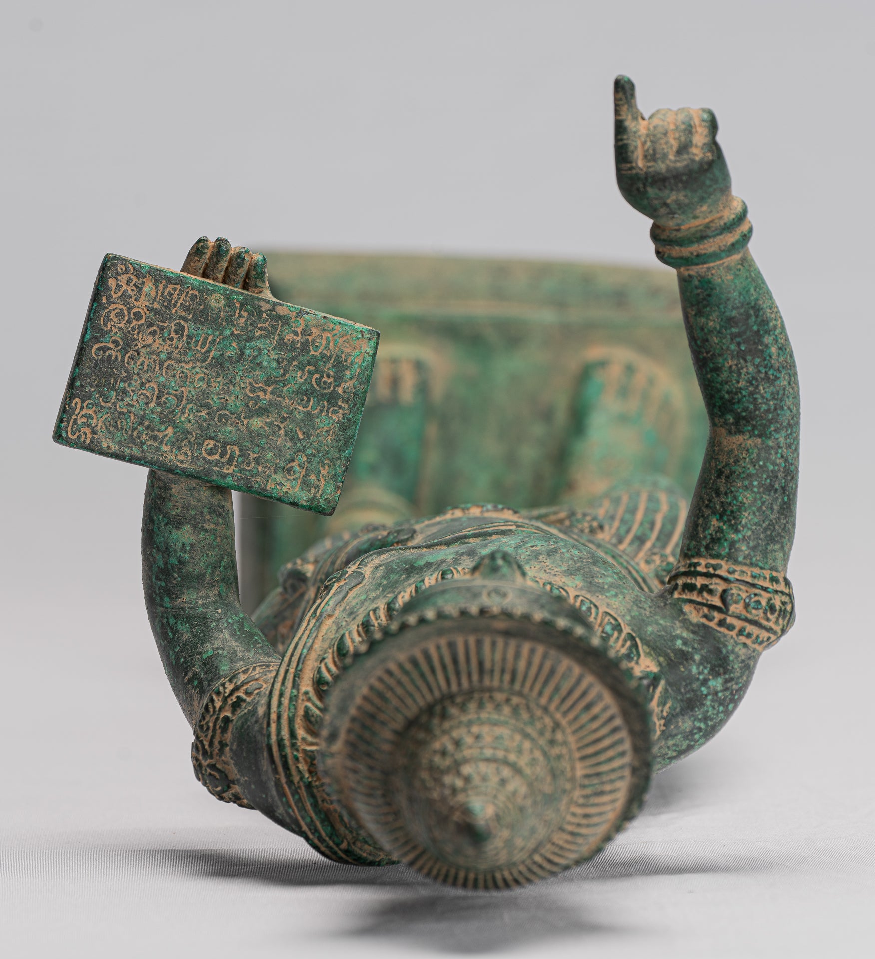 Antique Khmer Style Bronze Angkor Wat Style Estatua Vishnu - 53cm/21 "