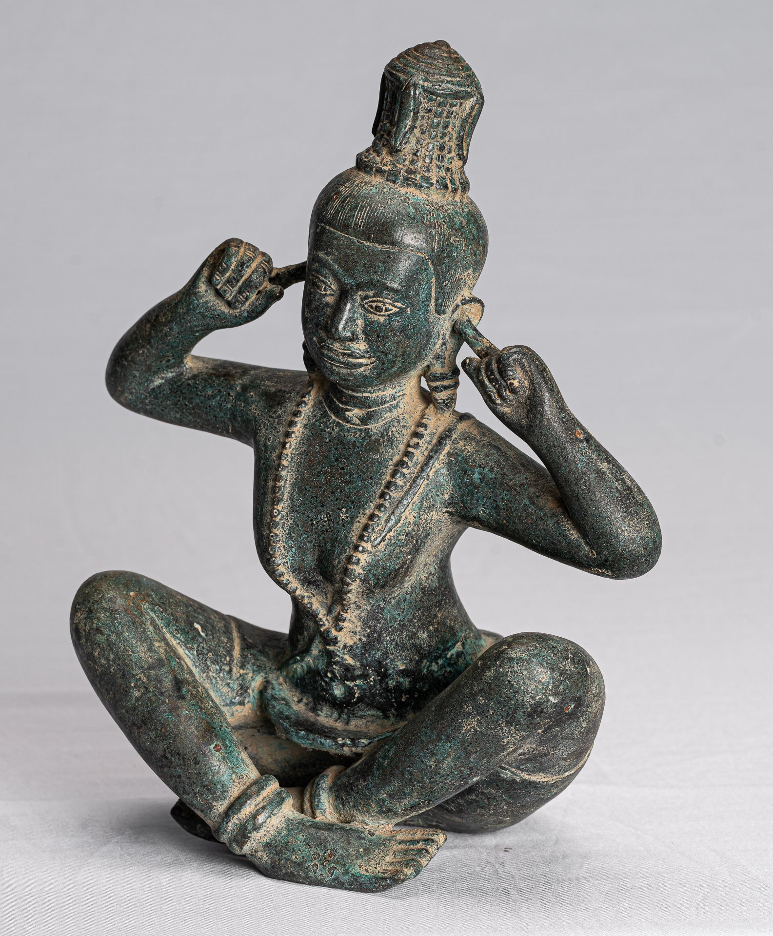 Statue Devi - Statua antica in stile Khmer "Hear No Evil" - 27cm/11 "