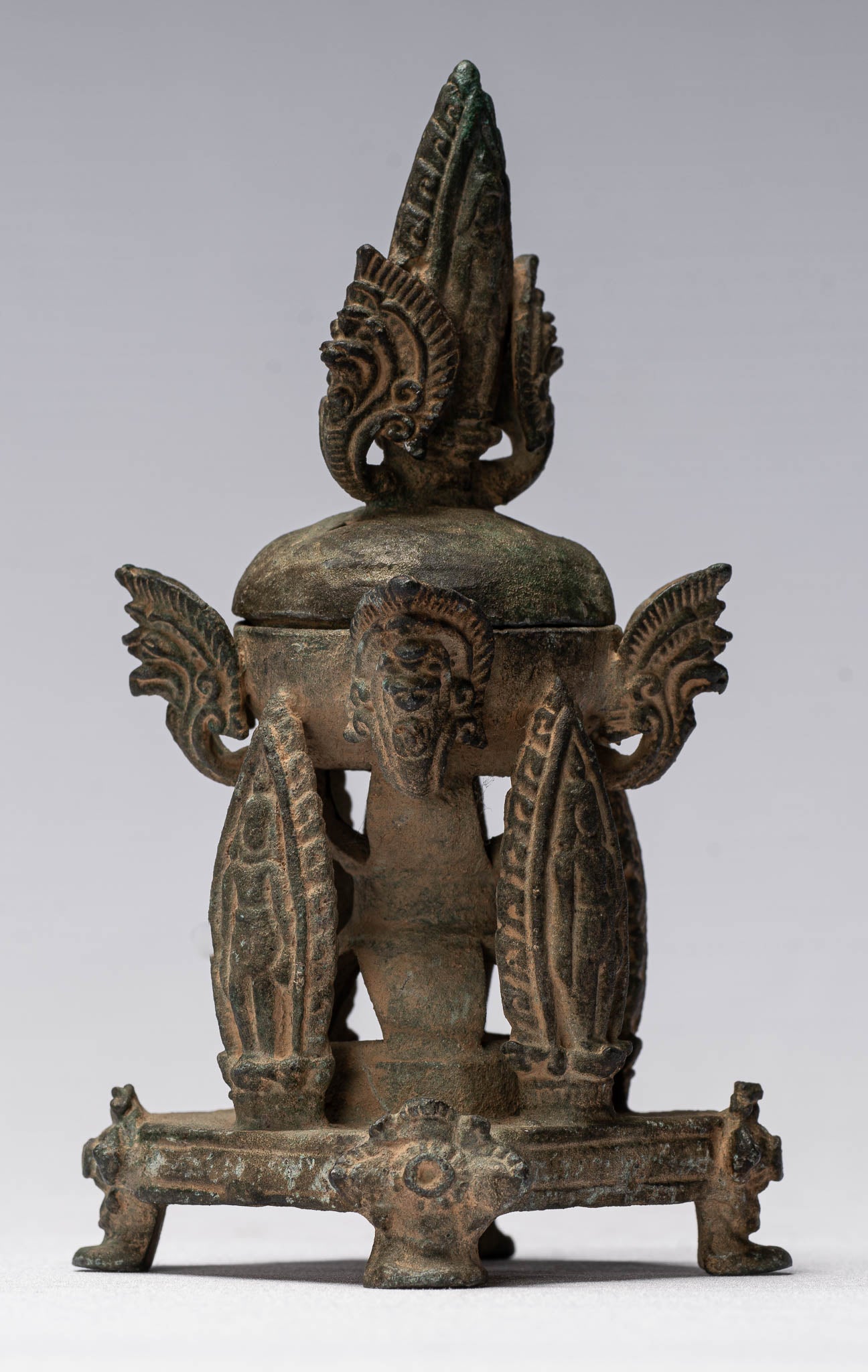 Estatua de Buda - Organización de bronce de estilo tailandés Buddha y Naga Stupa -14cm/6 "de alto
