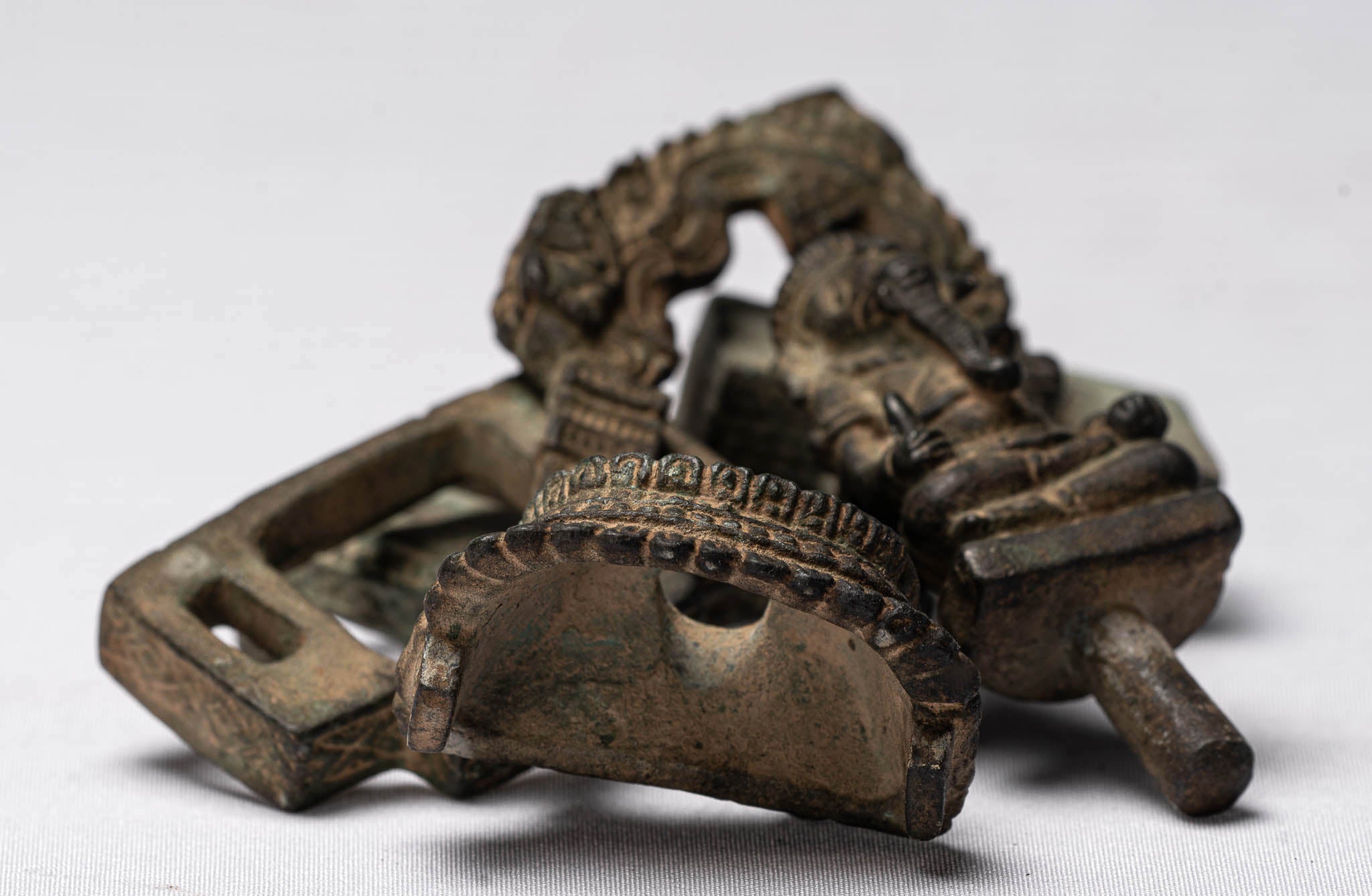 Statue Ganesha - Antique Thai Thai Intronited Bronze seduto Ganesha Statua - 11cm/4 "