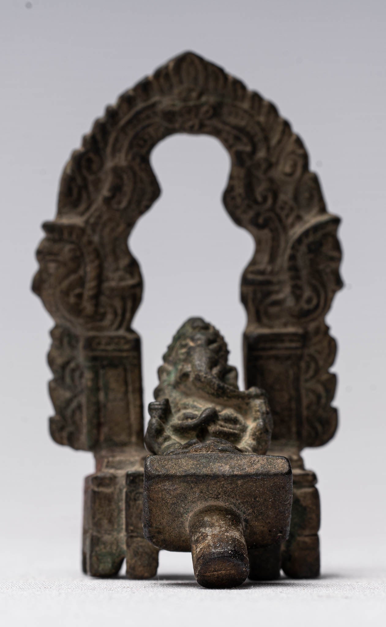 Estatua de Ganesha - Estatua de Ganesha de bronce entronizado de estilo antiguo de bronce - 6.5cm/3 "