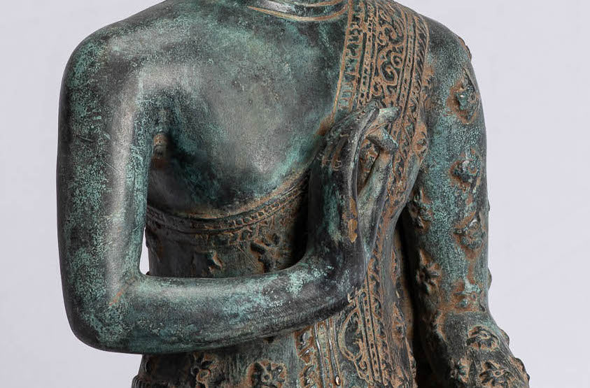 Estatua de Buda - Buda - Estatua de bronce de bronce sentado de estilo jemer.