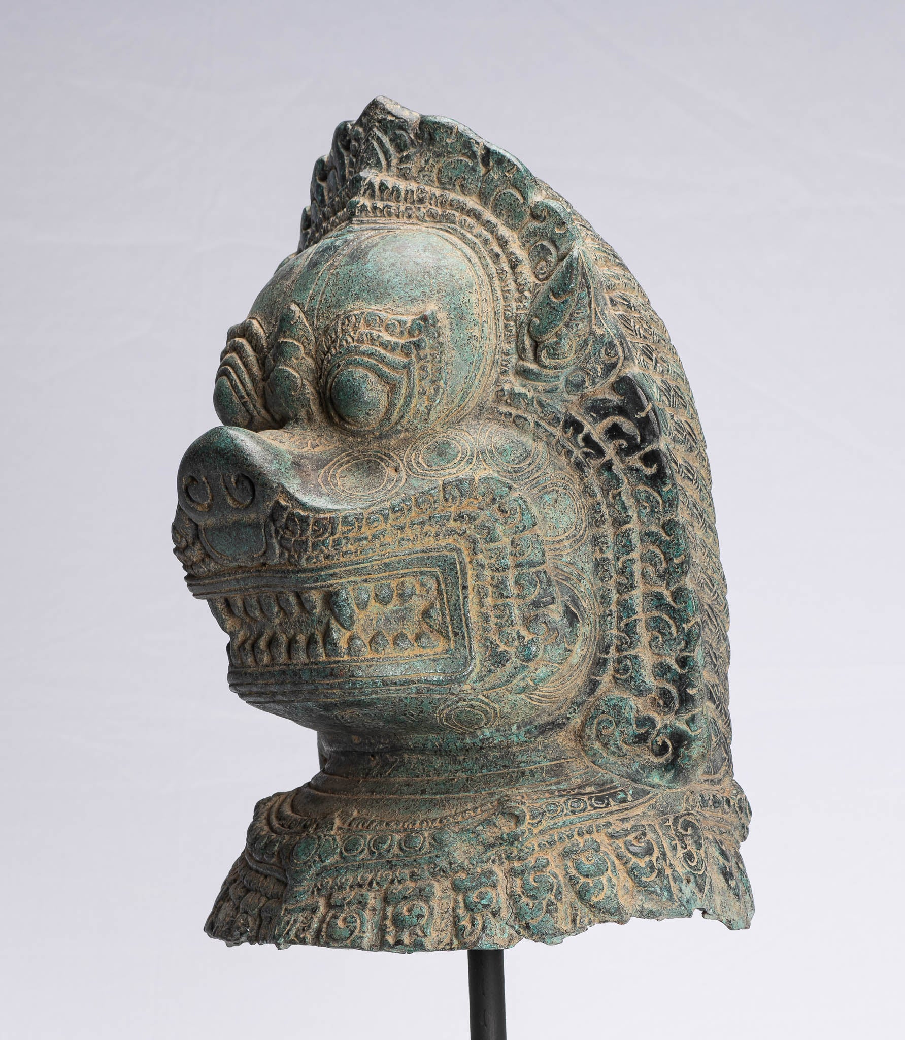 Antike Khmer Style Bronze Mounted Temple Guardian oder Lion Head-52cm/21 "