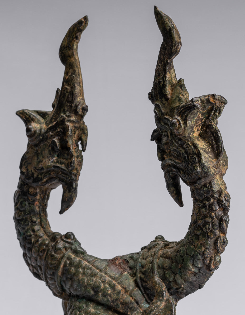 Bronzo di bronzo tailandese antico a due teste protettiva Naga, serpente o statua a serpente - 30 cm/12 "