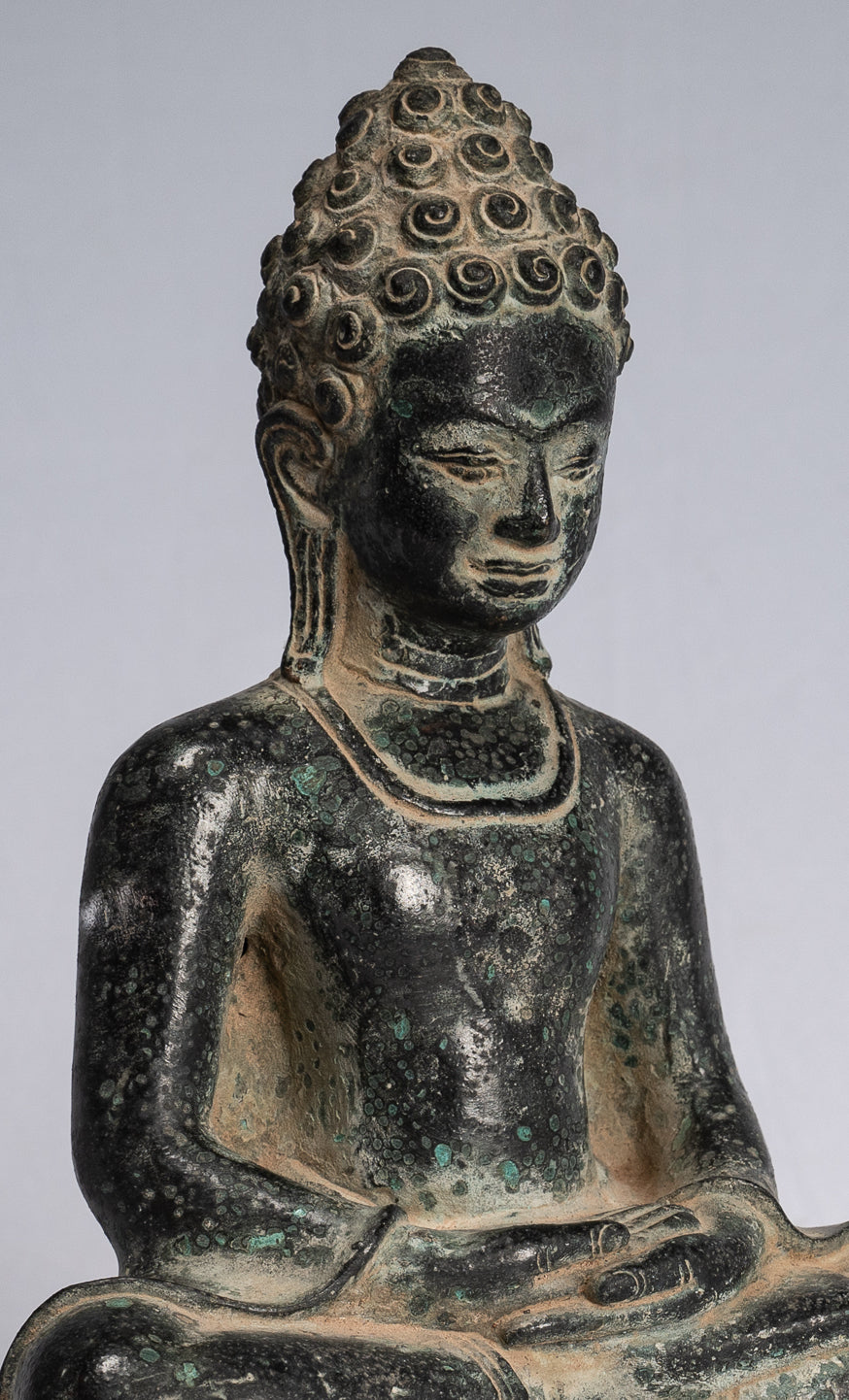 Estatua de Buda - Estatua de Buda de Meditación de Bronce Sentado de Estilo Antiguo Khmer - 20 cm/8 "