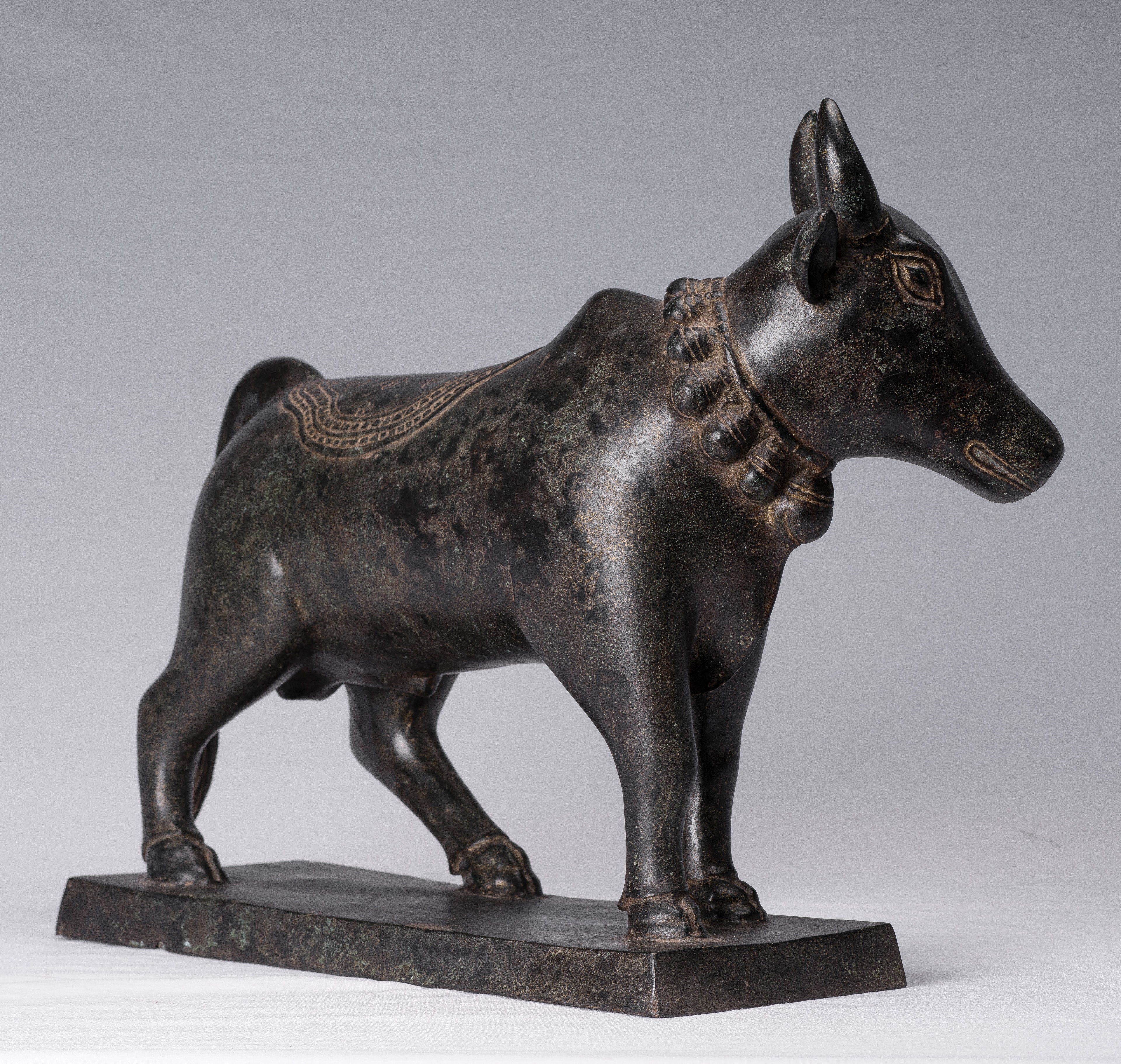 Estatua de bronce nandi de estilo jemer antiguo - Monte de Shiva - 36 cm/14 "