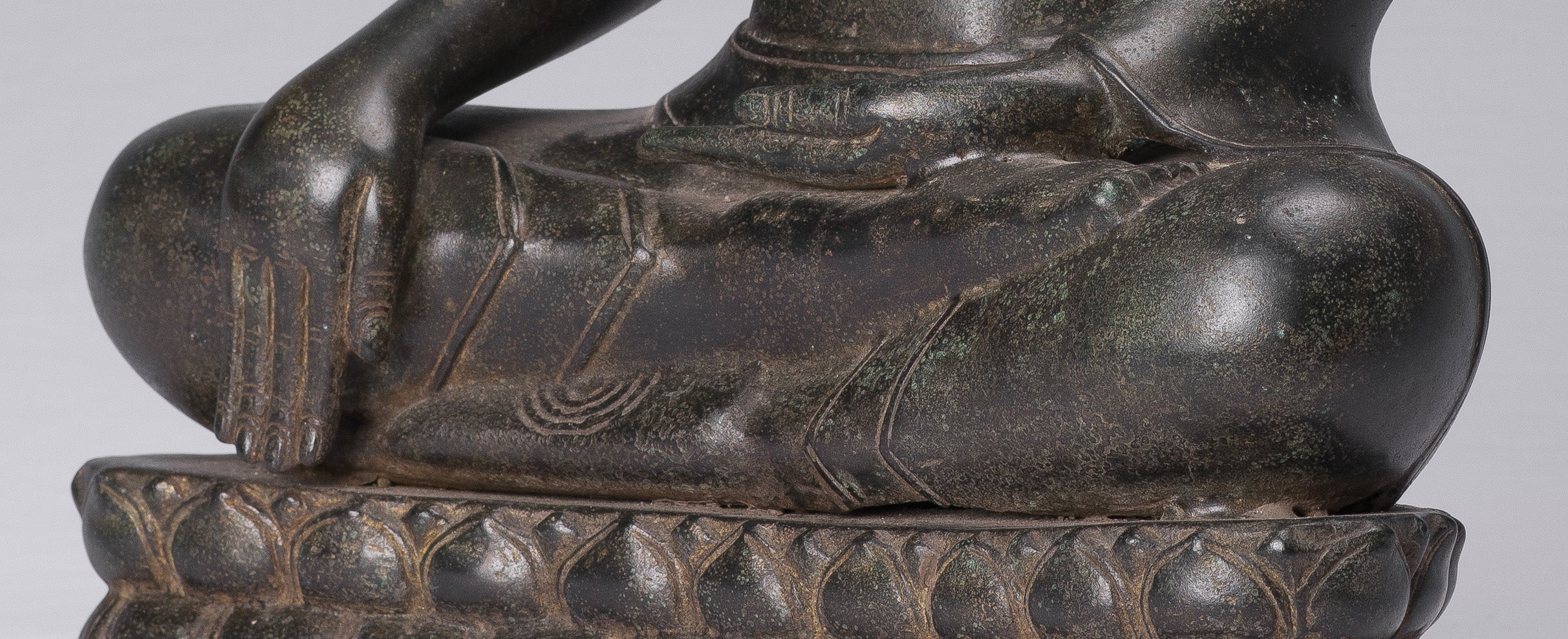 Buddha Statue - Antique Khmer Style Bronze Enlightenment Seated Buddha Statue - 46cm/18"