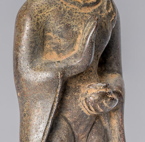 Statue de Bouddha – Statue de Bouddha de charité javanaise debout en bronze de style indonésien antique – 17 cm