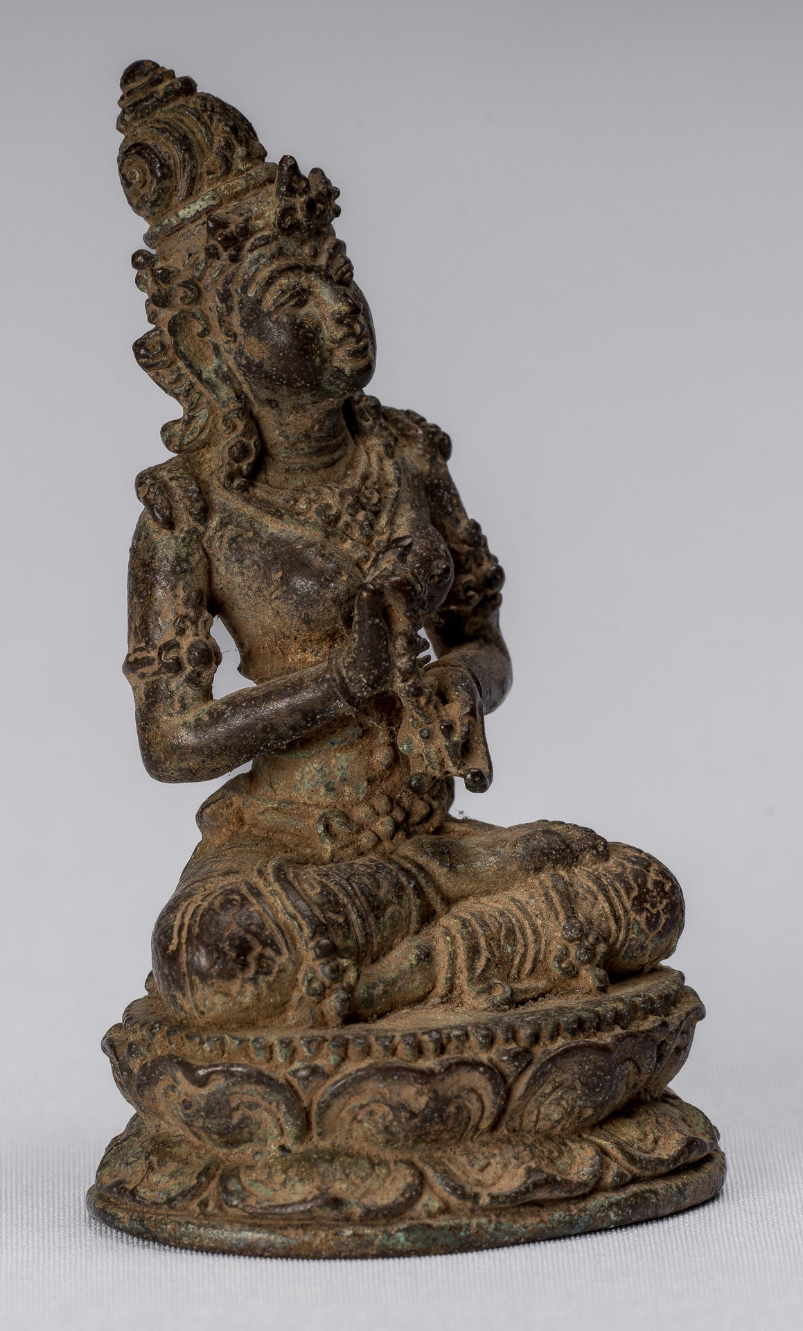 Tara-Statue – antike indonesische Bronze-Devi-Tara-Statue im Java-Stil – 8 cm.