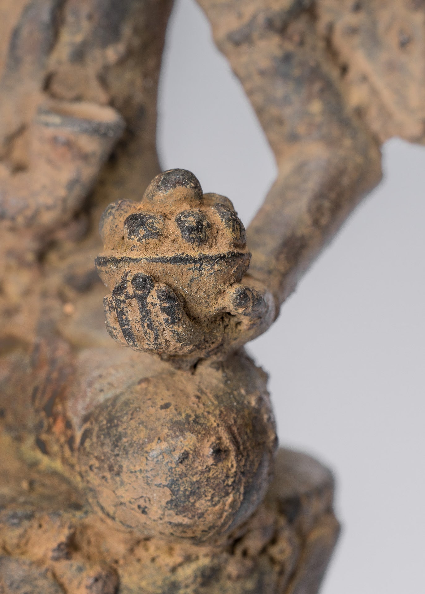 Statue de Ganesha – Statue de Ganesha indonésienne assise en bronze de style javanais antique – 25 cm/10"