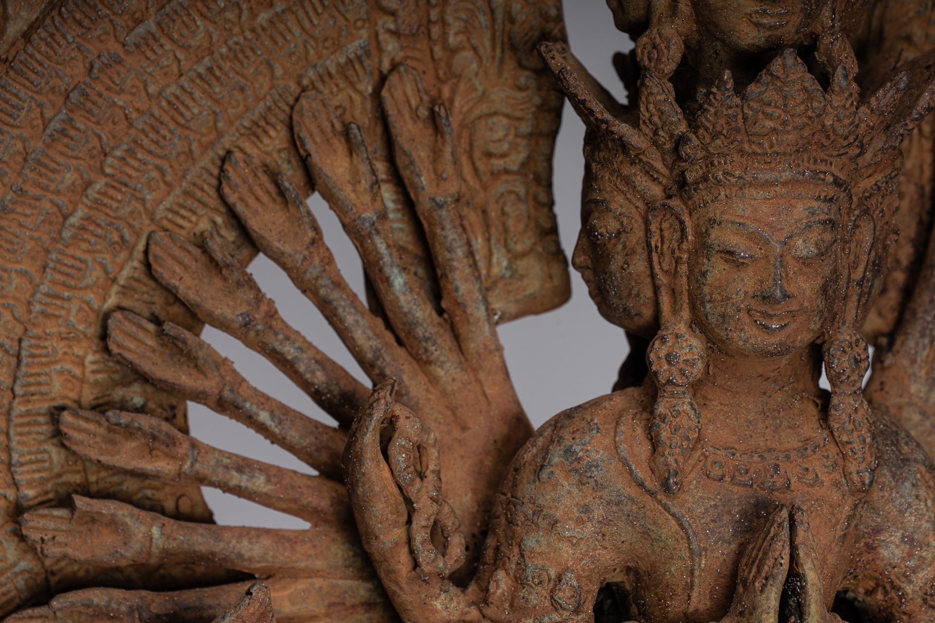 Bodhisattva Statue-Antike Indonesische Stil Javanese 1000 Arm Avaloketishvara Bodhisattva Statue-61cm/24 "