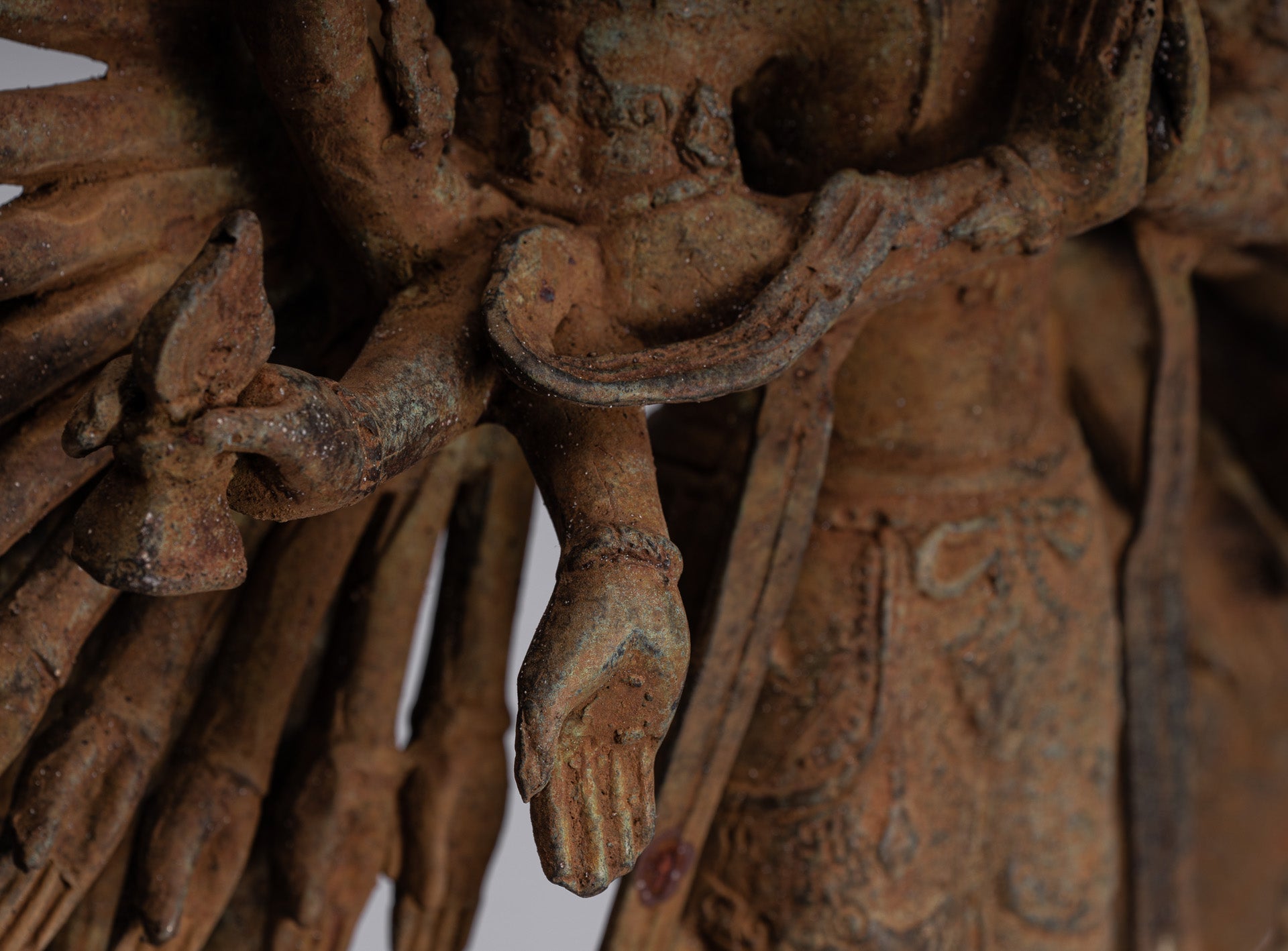 Bodhisattva Statue-Antike Indonesische Stil Javanese 1000 Arm Avaloketishvara Bodhisattva Statue-61cm/24 "