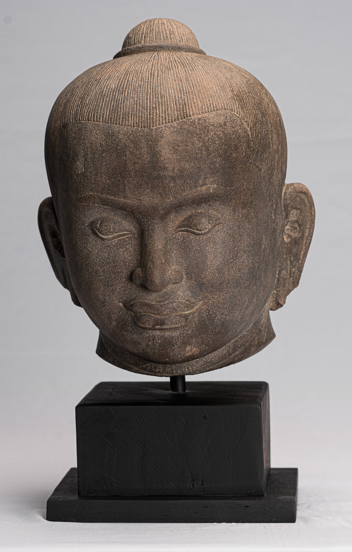 Estatua de Jayavarman - Estatua de cabeza de Jayavarman VII de estilo Jayavarman VII - 38 cm/15 "