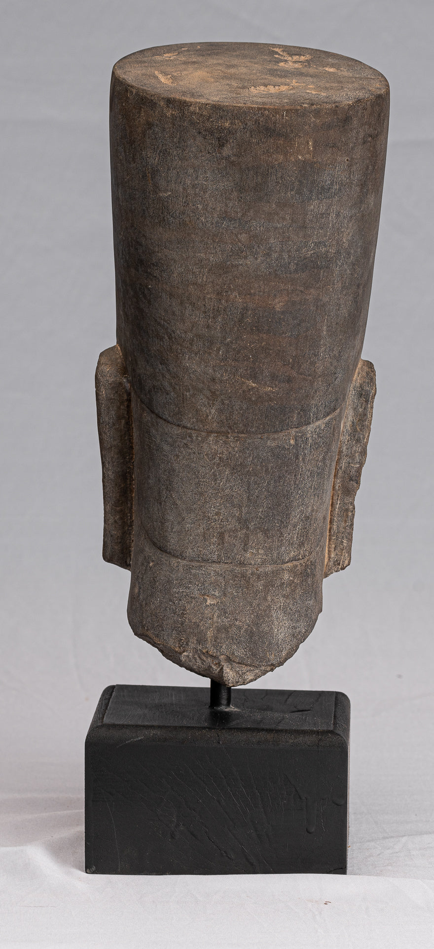 Estatua de Vishnu - Cabezal de Vishnu montado en piedra antiguo de Phnom da - 37 cm/15 "