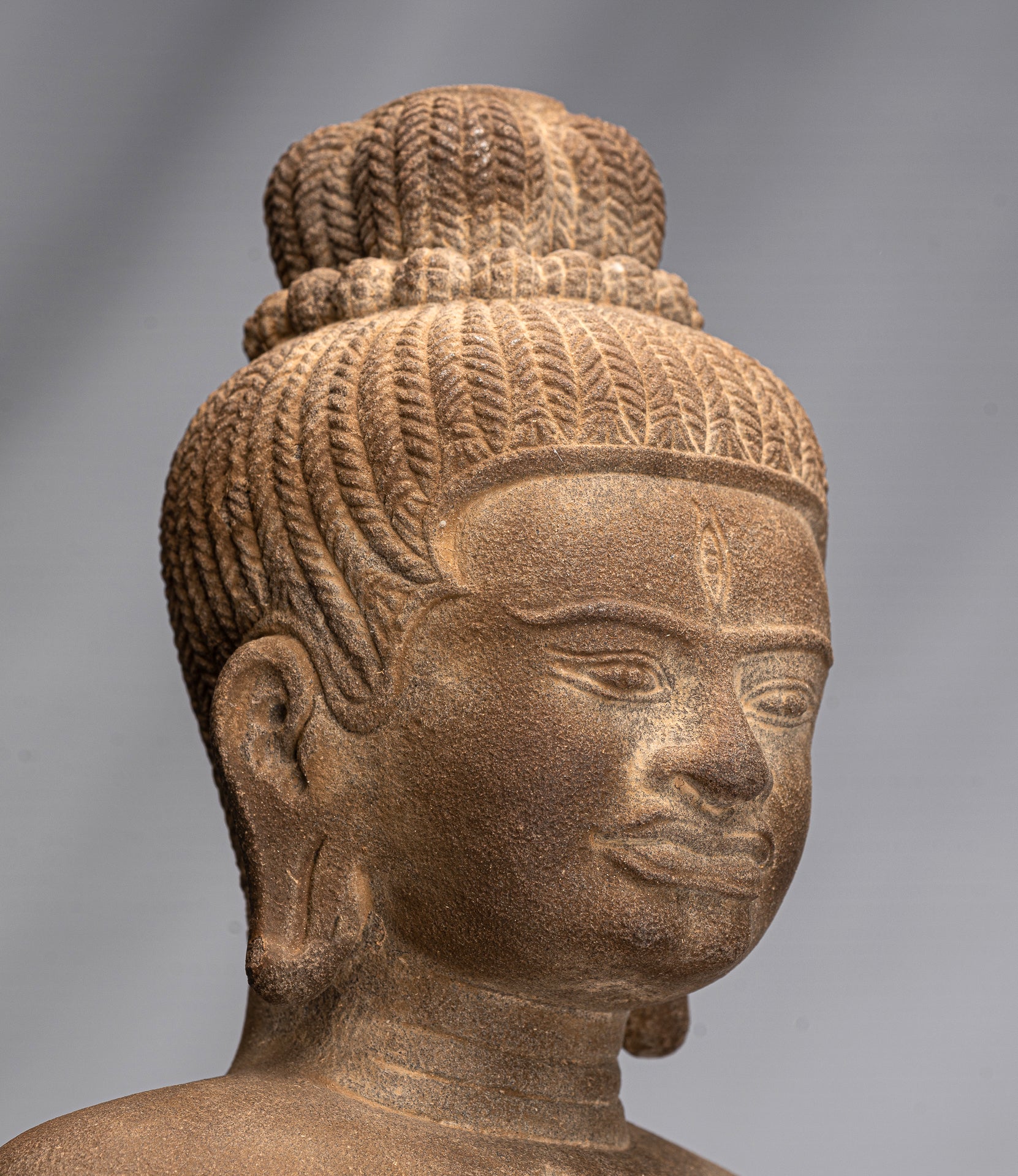 Statue de Lakshmi – Pierre antique de style Baphuon Lakshmi / Devi Consort de Vishnu Torso – 73 cm/29"