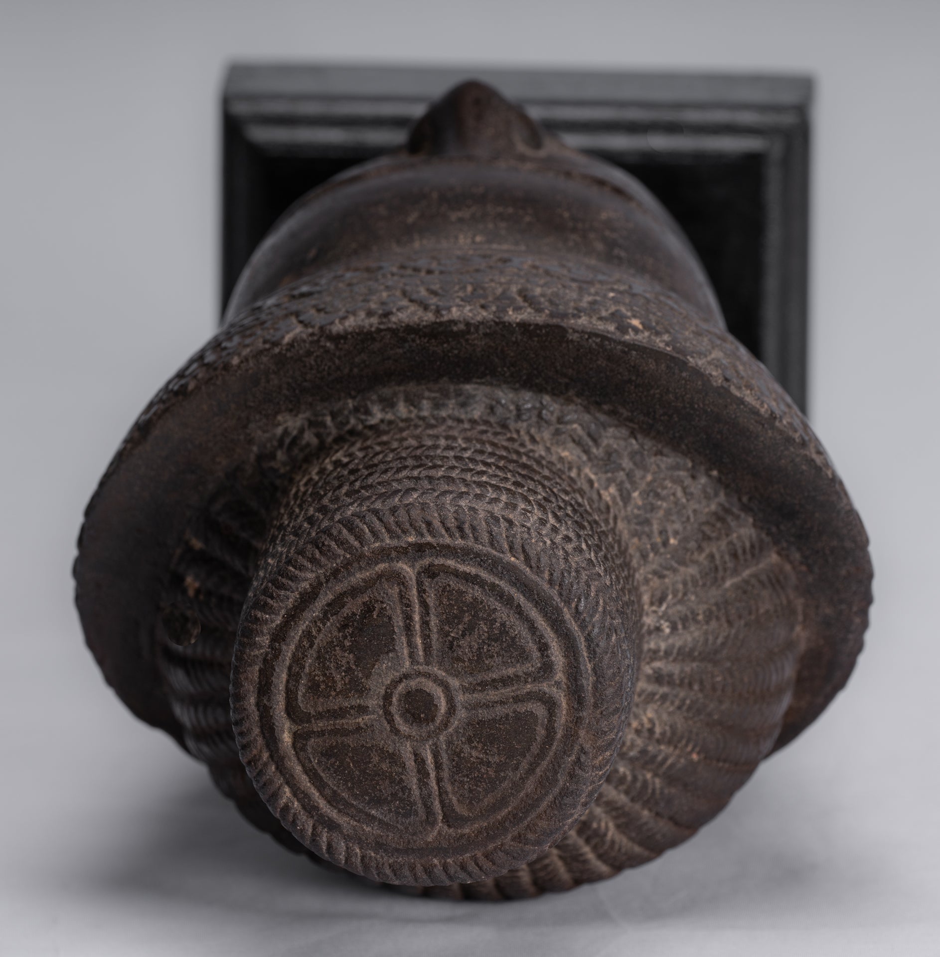 Estatua de Vishnu - Cabeza de Khmer Vishnu montado en piedra antiguo Koh Ker Stone - 31 cm / 12 "