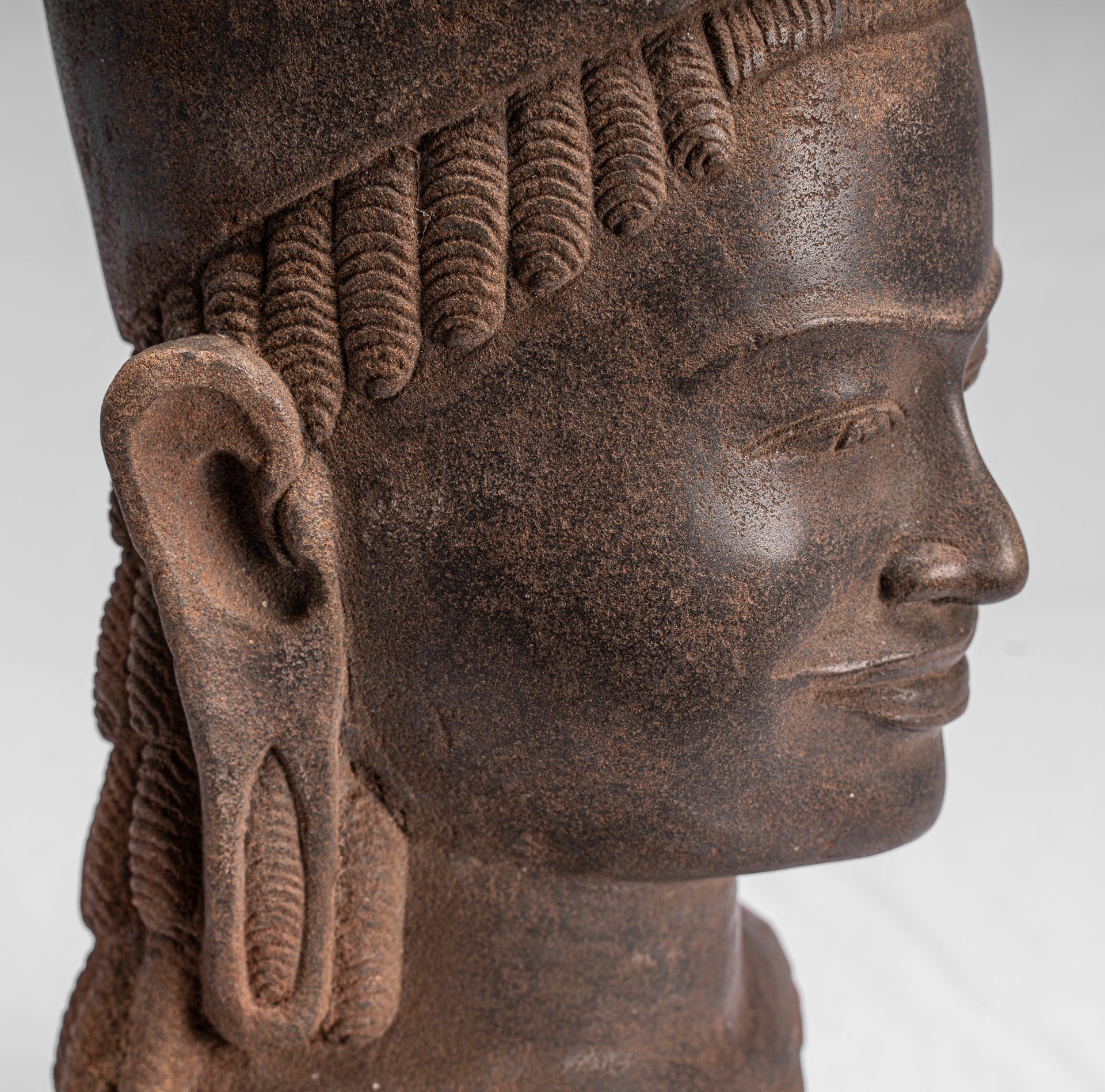 Antiguo Phnom da Style Khmer Vishnu Head - Protector & Preserver - 43cm/33 "