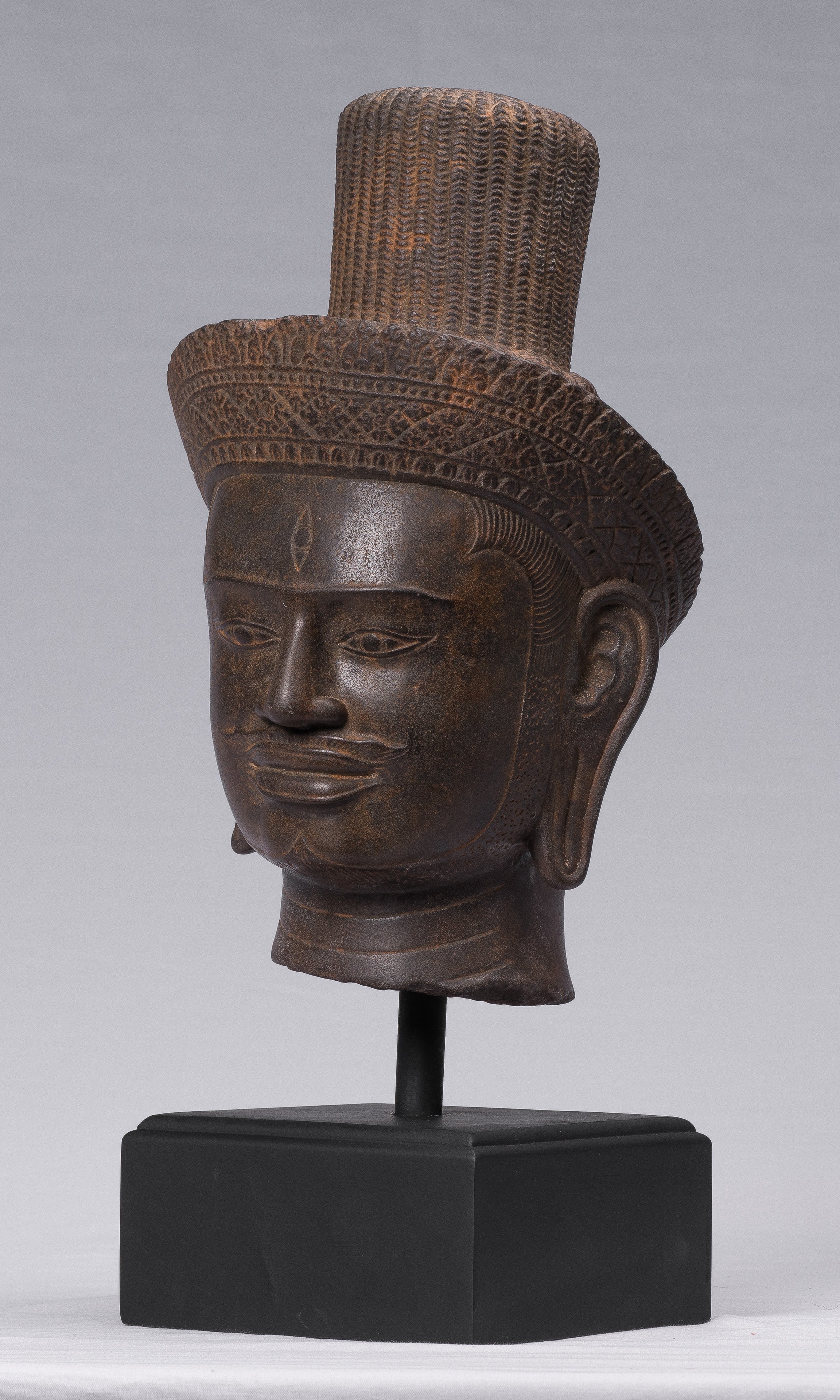 Shiva-Statue – antike Shiva-Kopfstatue aus Khmer-Stein im Koh-Ker-Stil – der Zerstörer – 42 cm