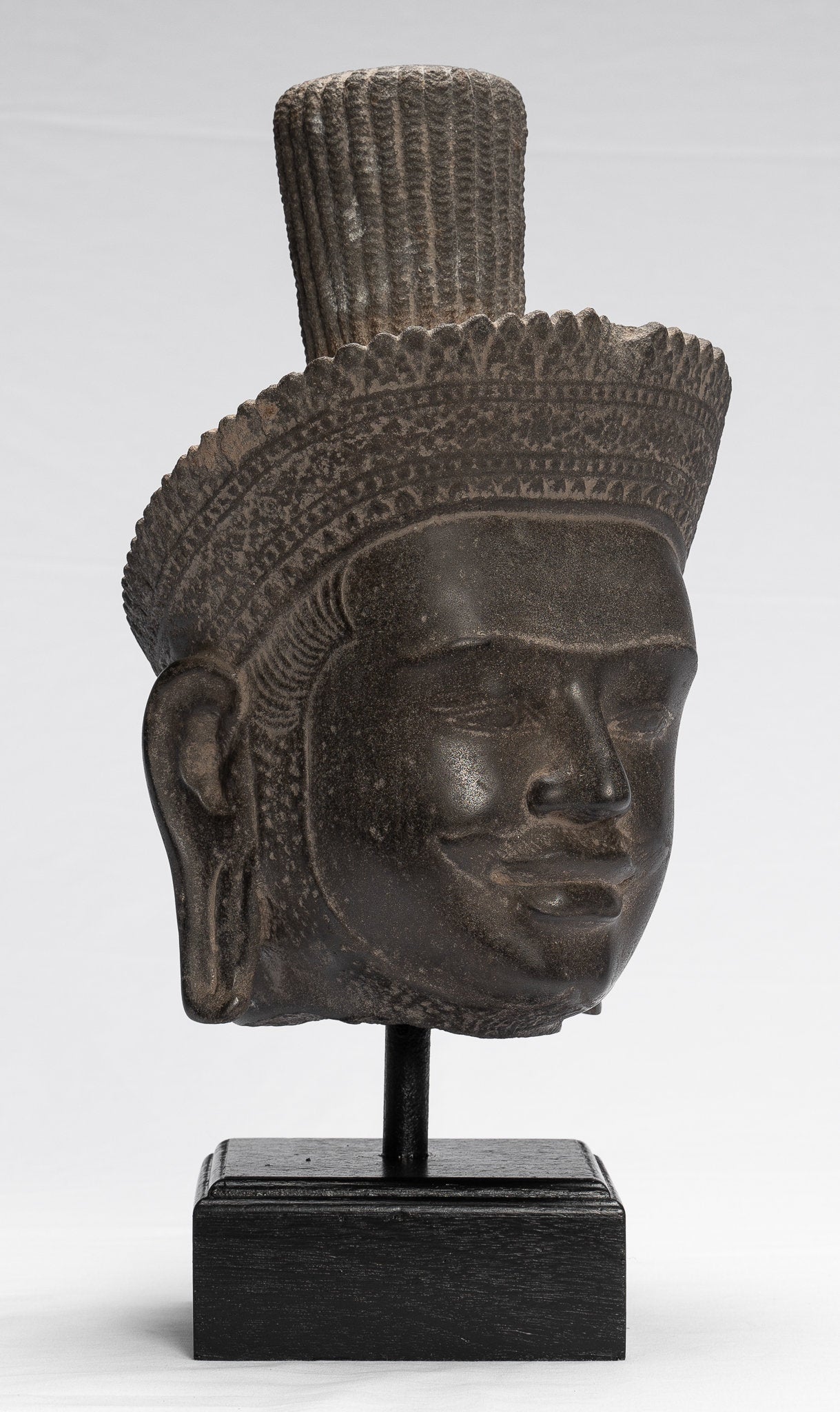 Estatua de Vishnu - Cabezal de Khmer Vishnu montado en piedra antiguo Koh Ker - 37cm / 15 "