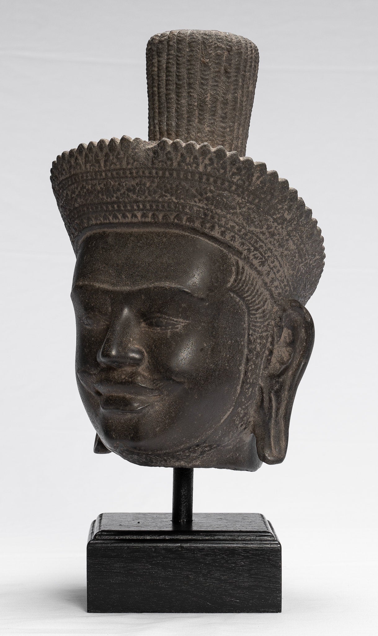 Estatua de Vishnu - Cabezal de Khmer Vishnu montado en piedra antiguo Koh Ker - 37cm / 15 "