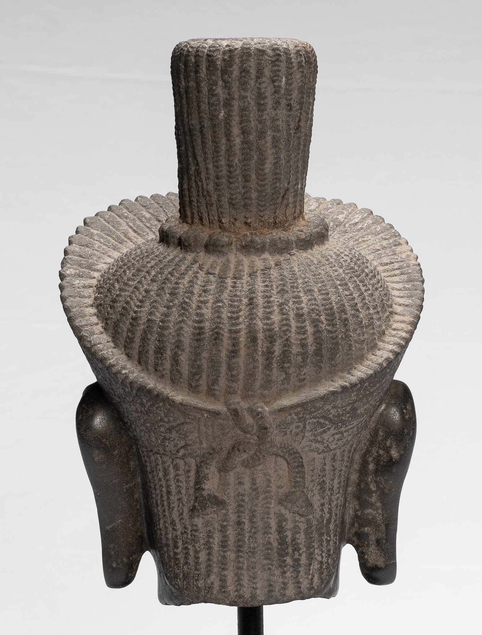 Estatua de Vishnu - Cabezal de Khmer Vishnu montado en piedra antiguo Koh Ker - 37cm / 15 "