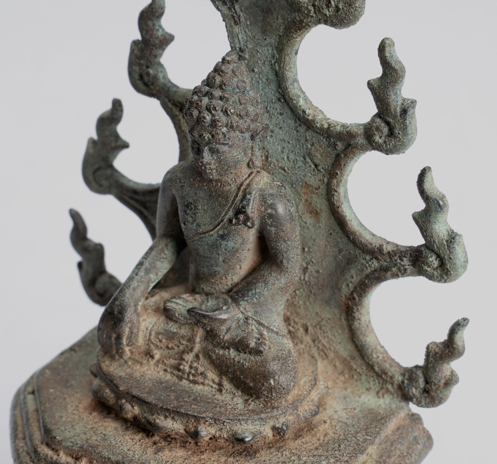 Estatua de Buda - Estatua de Buda de la Ilustración Javanese de bronce indonesio antiguo - 14.5cm/6 "