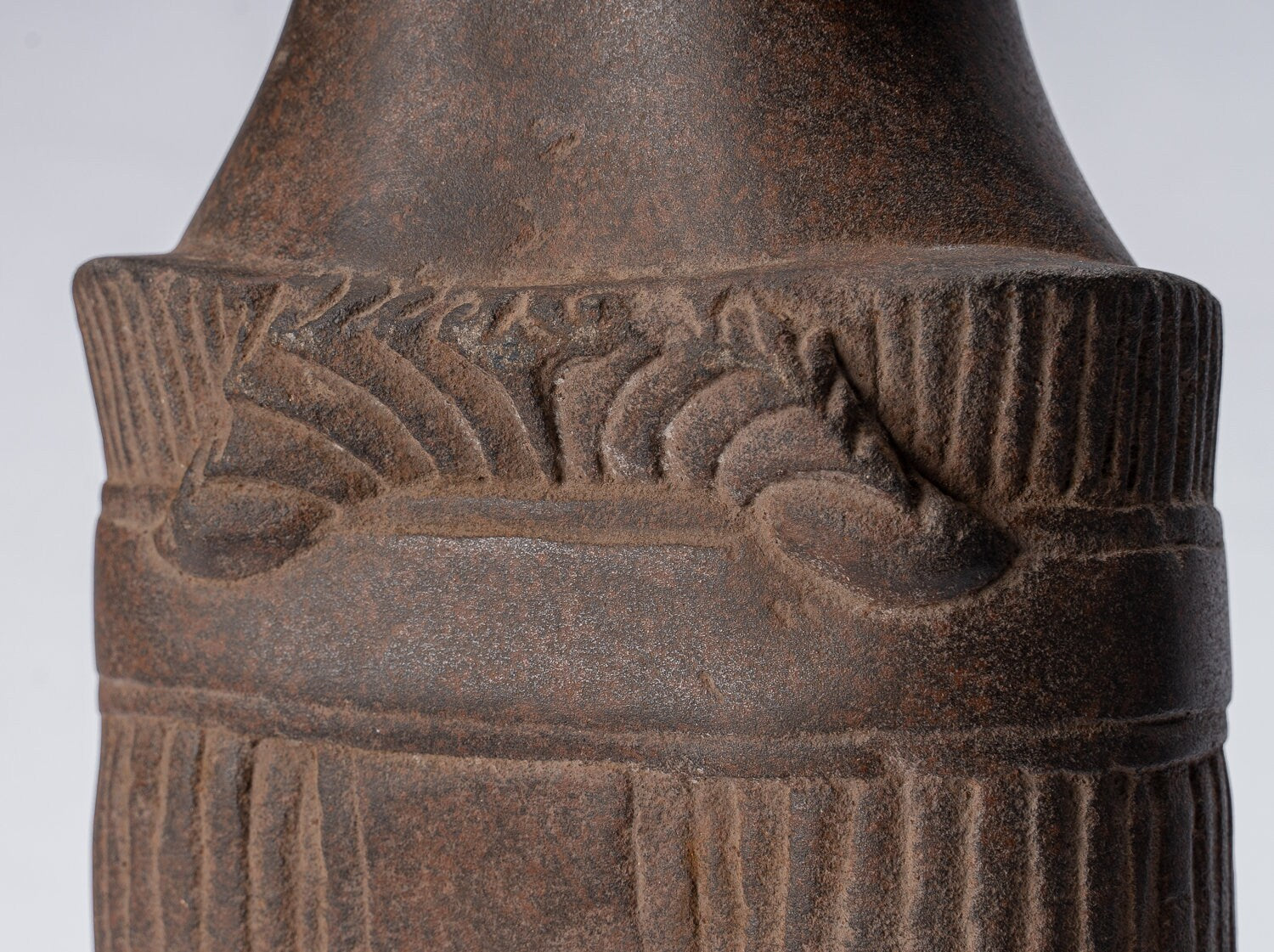 Estatua de Vishnu - Arenisca de estilo montado en el siglo 10 antiguo Vishnu Torso - 80 cm / 32 "