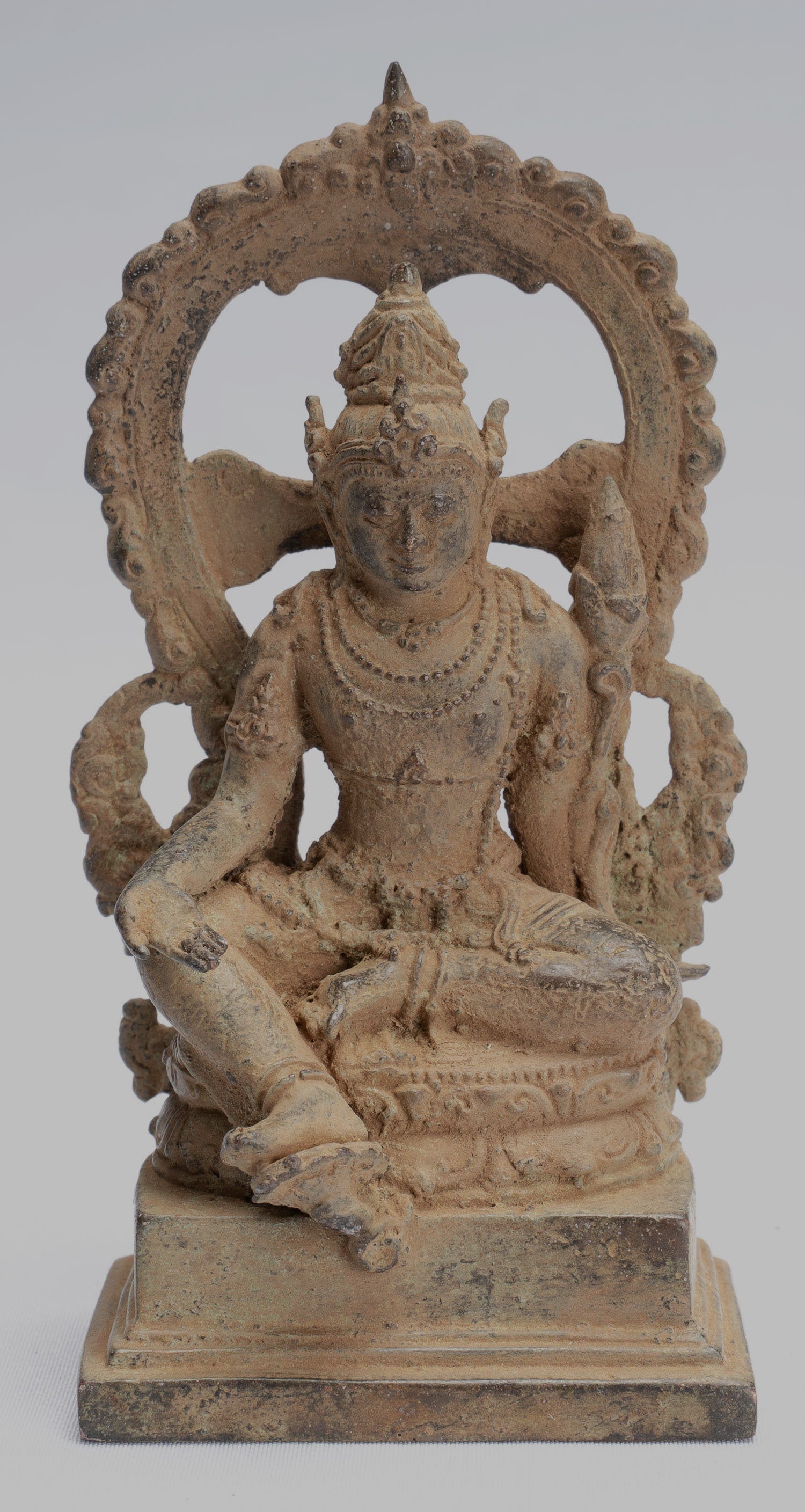 Vishnu-Antique Java Style Majapahit Seated Bronze Charity Vishnu Statue-11cm/4 "