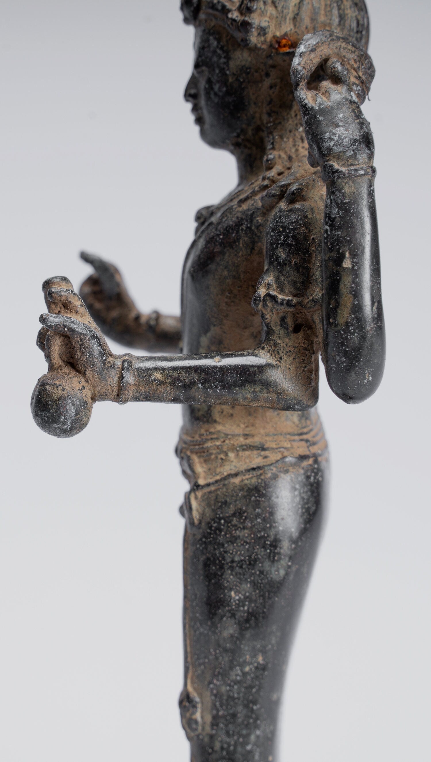 Estatua de Vishnu - Estatua de bronce de estilo indonesio antiguo de estilo indonesio - 20 cm/8 "