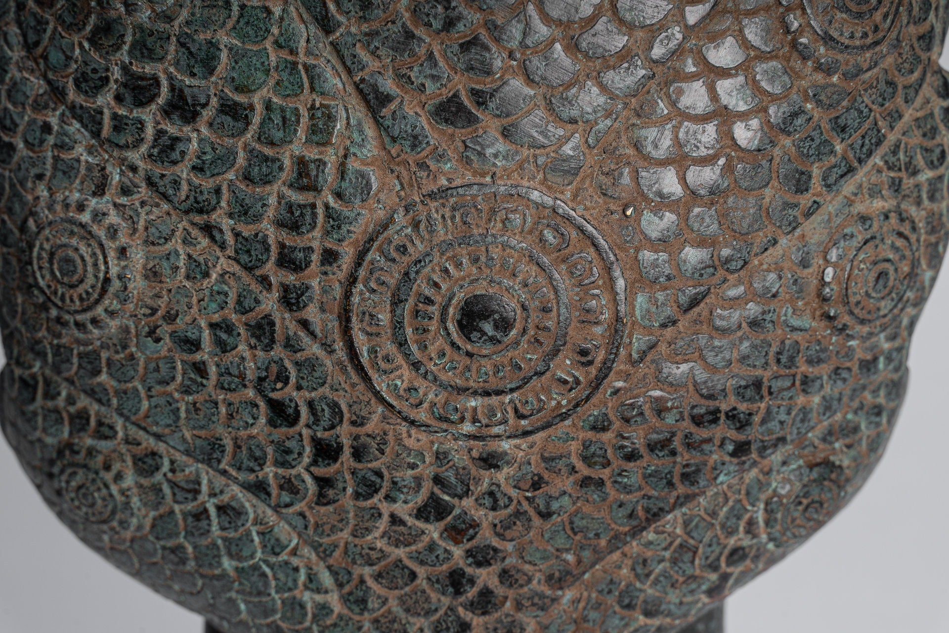 Estatua de Buda - Estatua de Buda Naga Buddha de bronce de estilo jemer.